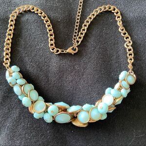 Blue button bead necklace. J0015